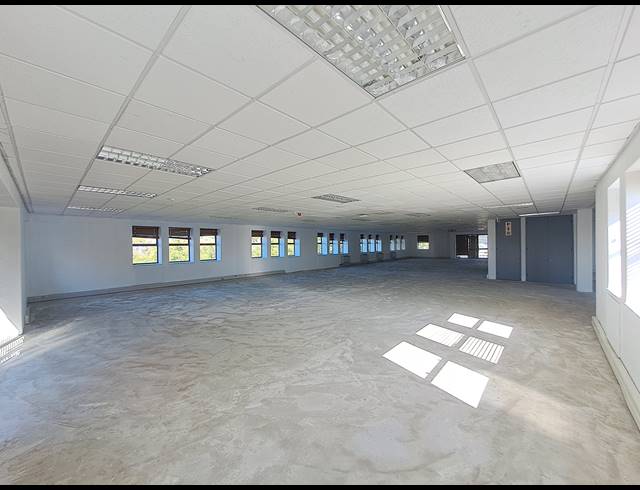 1,575M² OFFICE TO LET IN ILLOVO